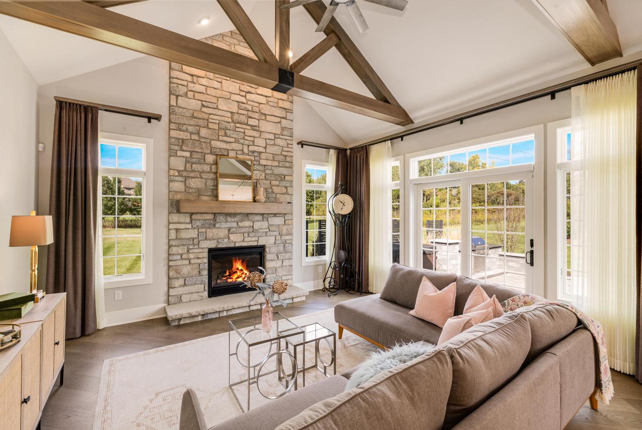 11553 N Creekside Ct #67W, Mequon, WI 53092