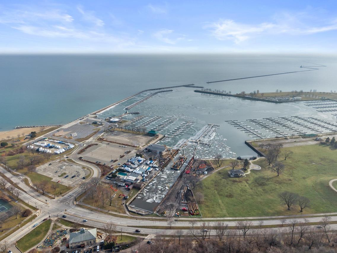 1920 N Farwell Ave #203, Milwaukee, WI 53202