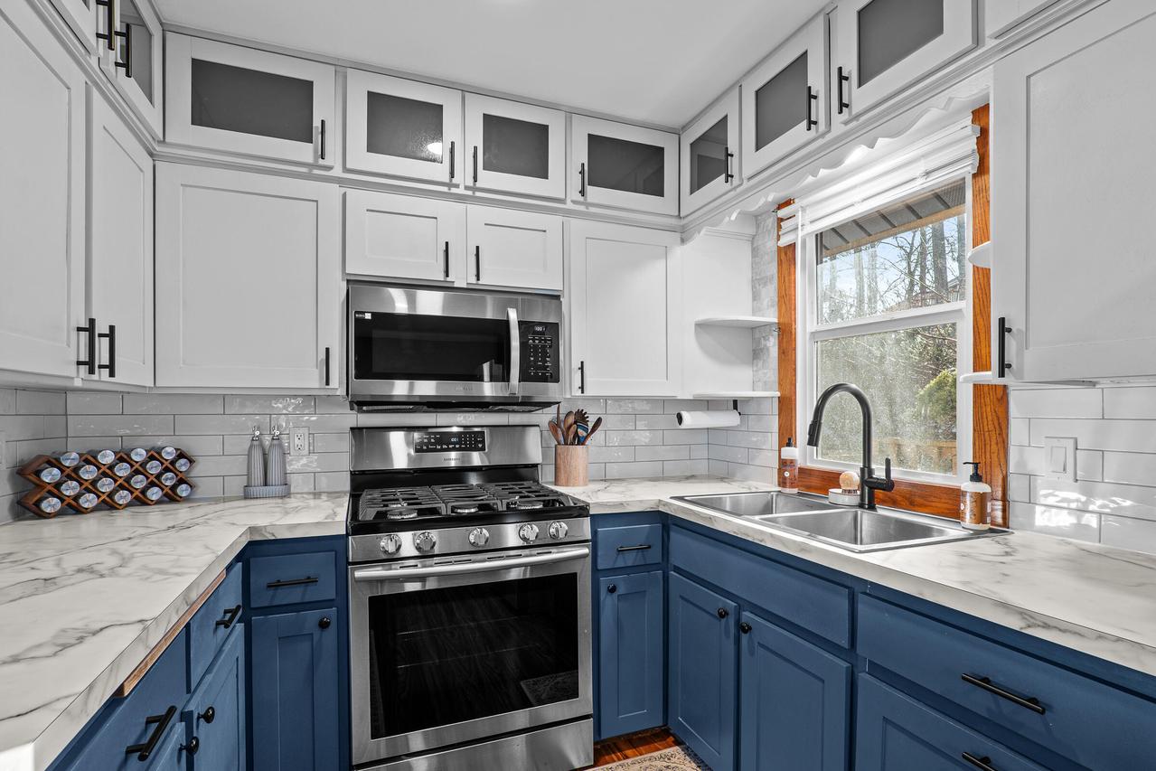 W6285 Harbor Lights Cir, Lyndon, WI 53011