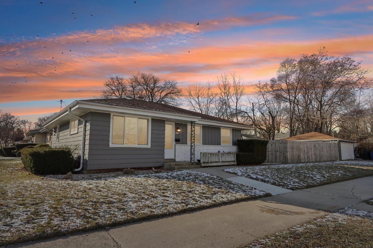 5103 Kinzie Ave, Racine, WI 53406