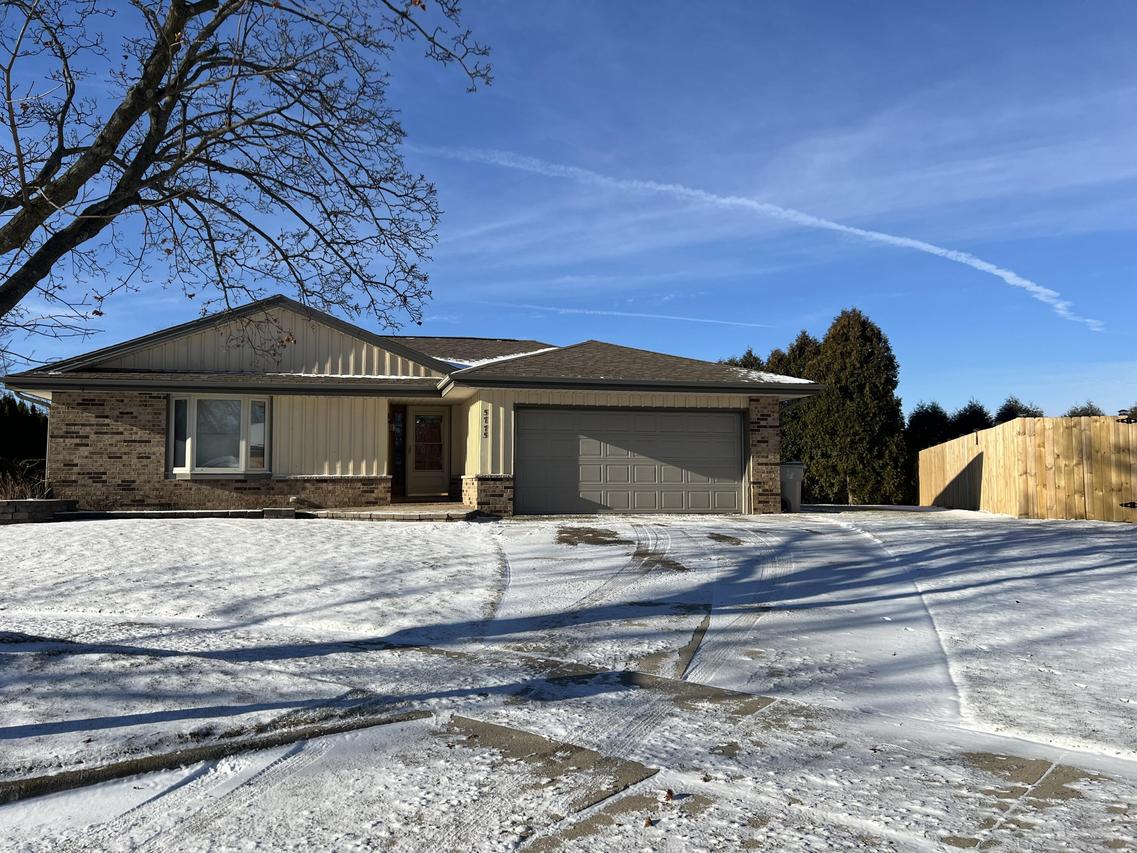 5775 S 24th St, Milwaukee, WI 53221