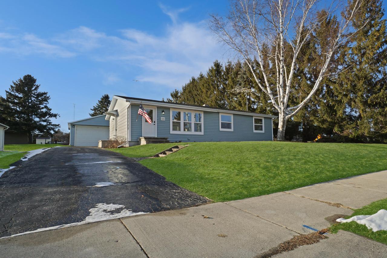 1143 Third St, Lomira, WI 53048