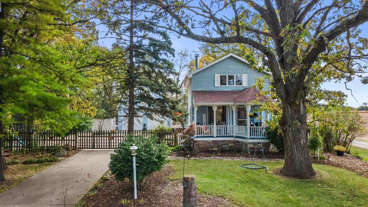 24947 Madison St, Dover, WI 53139