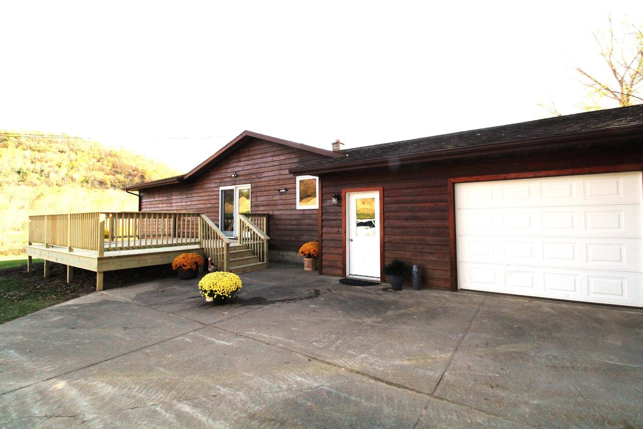 N21487 Glodowski Rd, Dodge, WI 54612