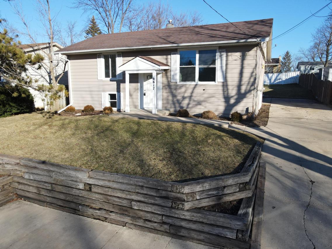 6617 236th Ave, Paddock Lake, WI 53168