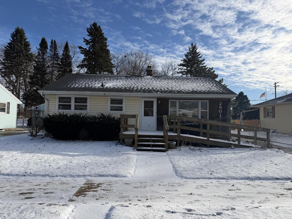 2901 Delaware Ave, Racine, WI 53403