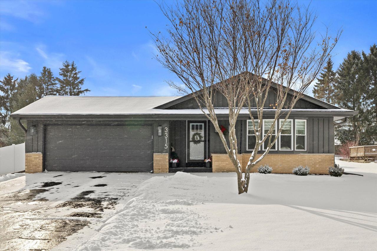 3315 98th Pl, Pleasant Prairie, WI 53158