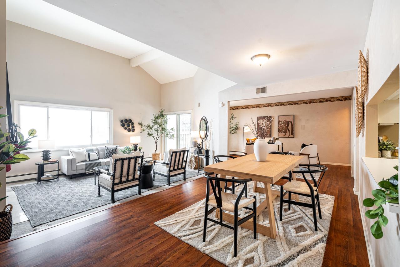 330 E Beaumont Ave #204, Whitefish Bay, WI 53217