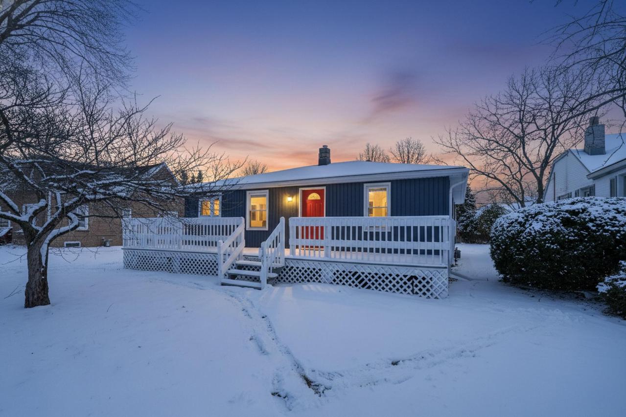 1401 Meadowbrook Blvd, Mount Pleasant, WI 53405