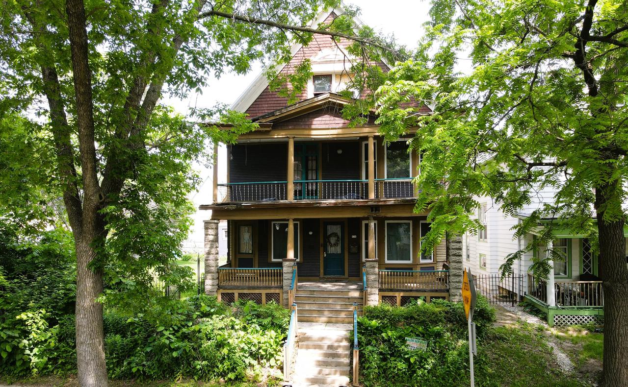 930 N 34th St #932, Milwaukee, WI 53208