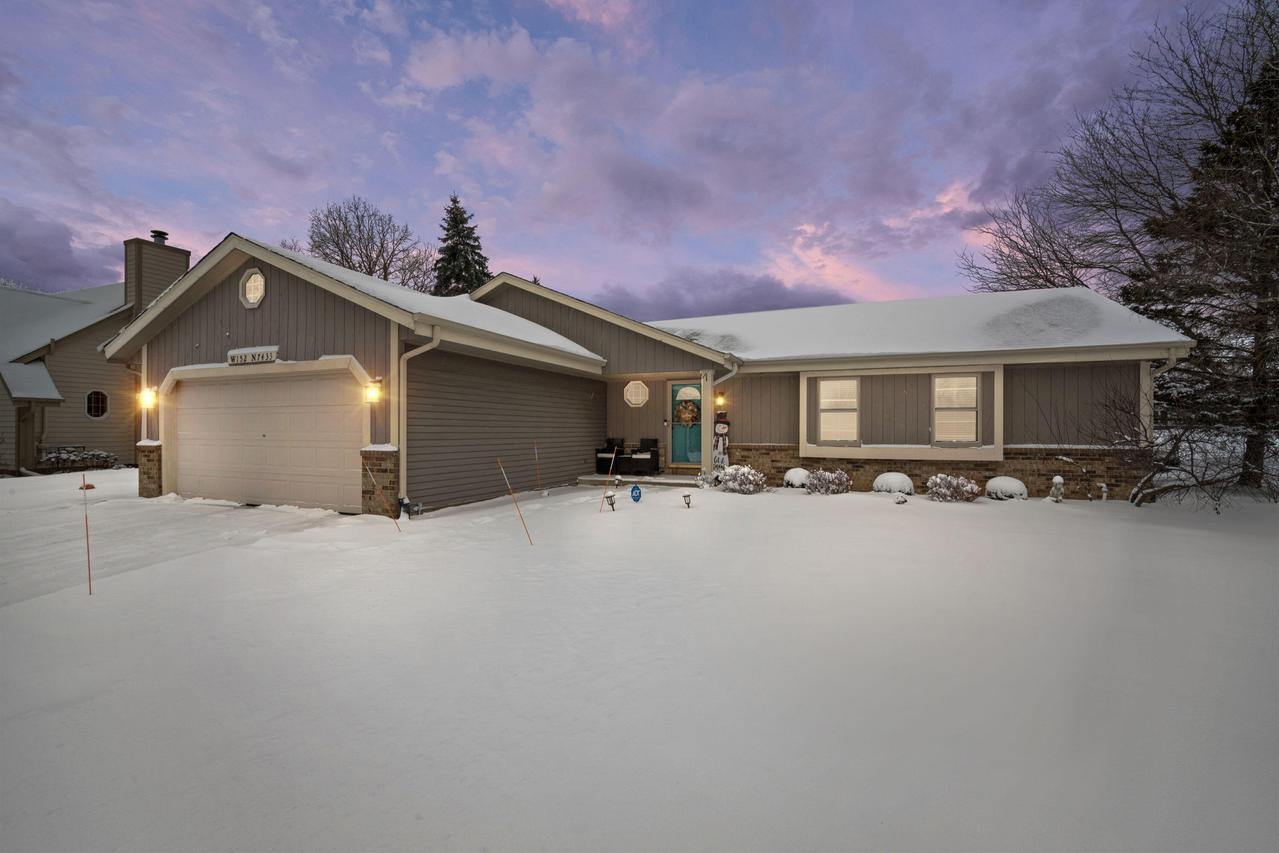 W152N7433 Westwood Dr, Menomonee Falls, WI 53051