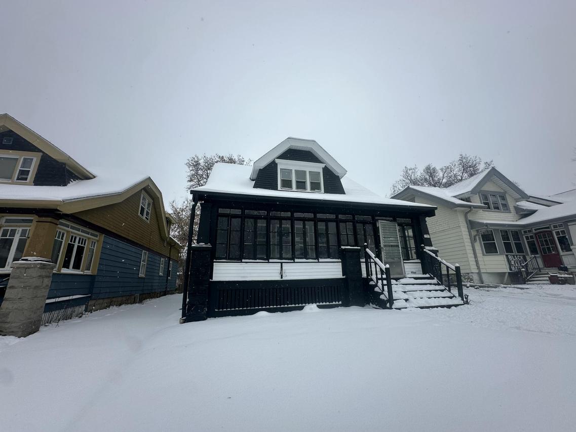 1331 N 44th St, Milwaukee, WI 53208