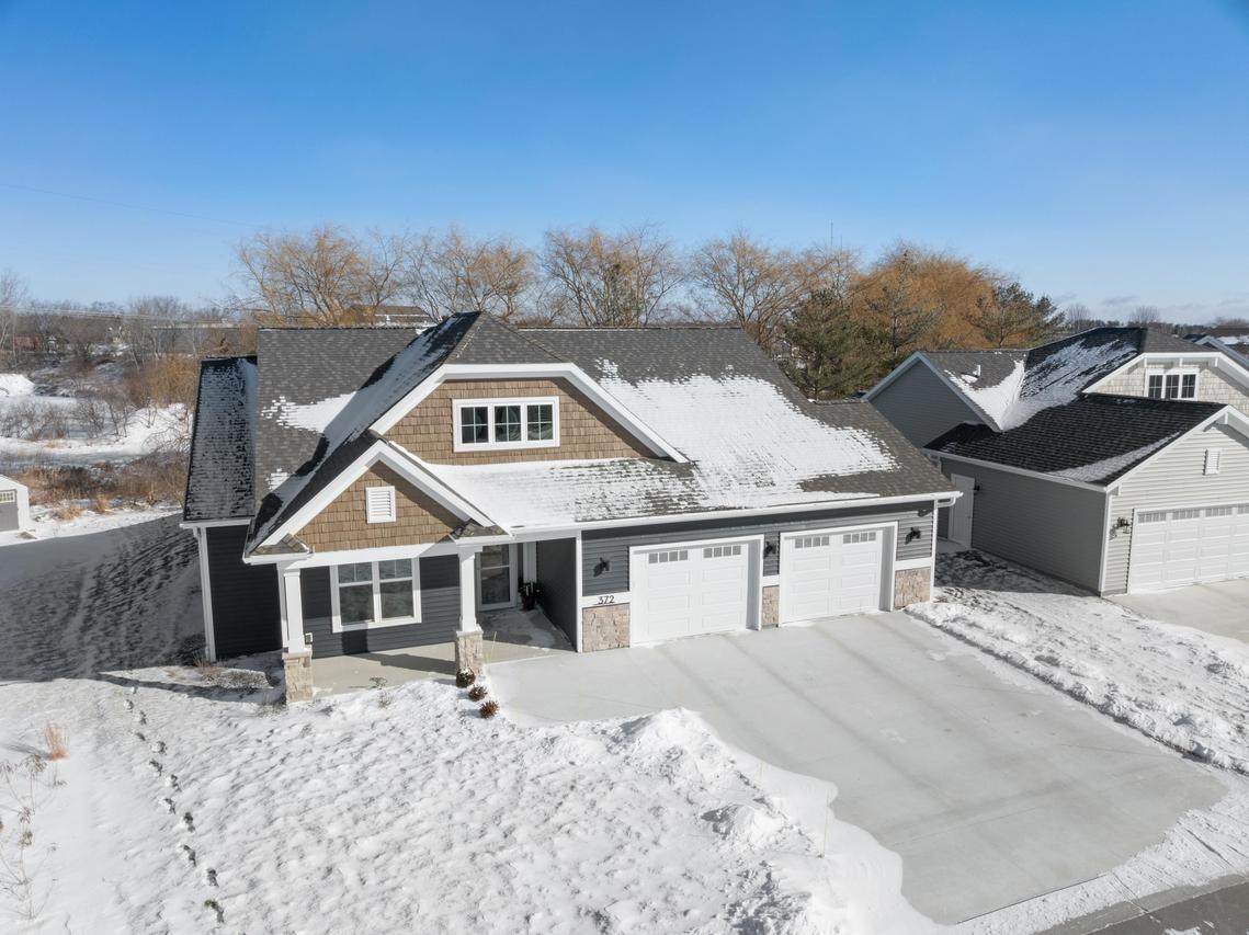 372 Vintage Dr, Sheboygan Falls, WI 53085