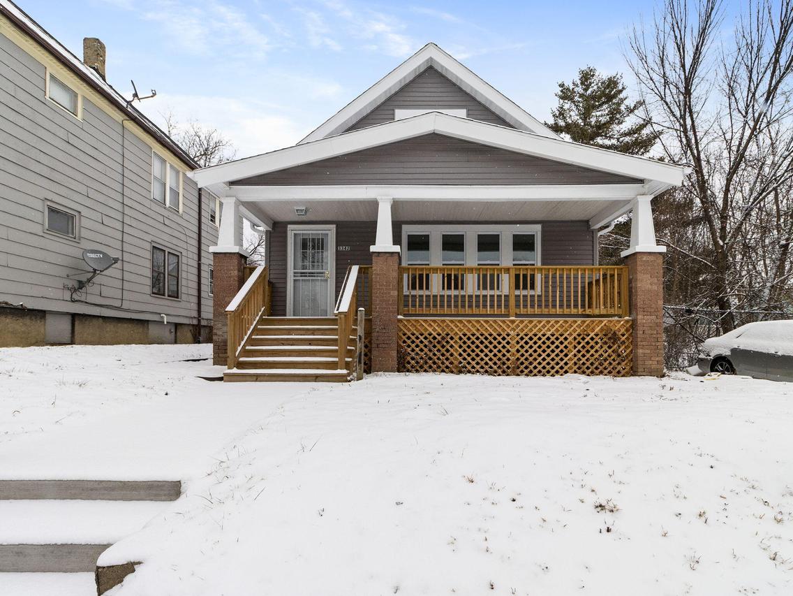 3342 N 24th St, Milwaukee, WI 53206
