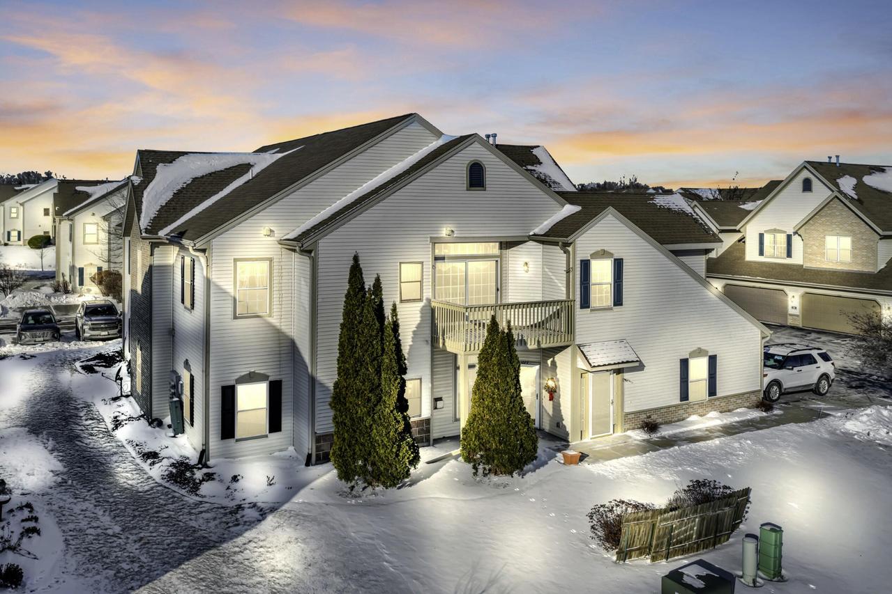 1079 Stratford Ct #201, Mount Pleasant, WI 53406
