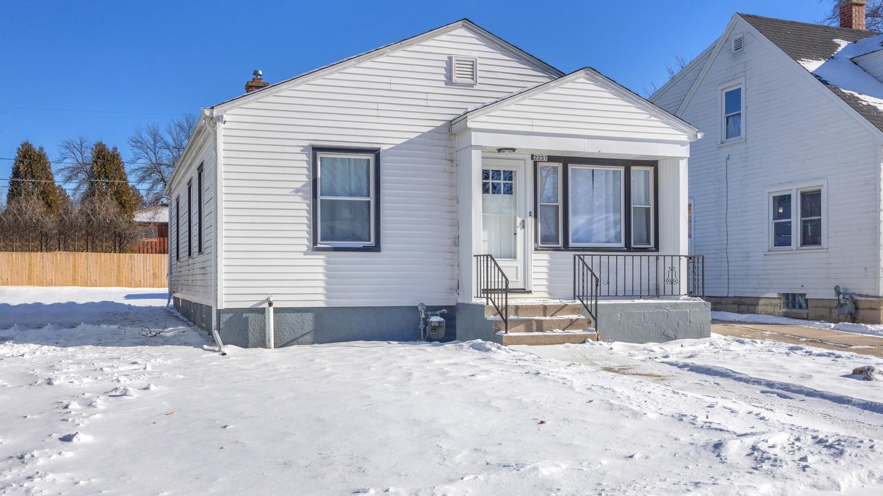2231 N 23rd St, Sheboygan, WI 53083