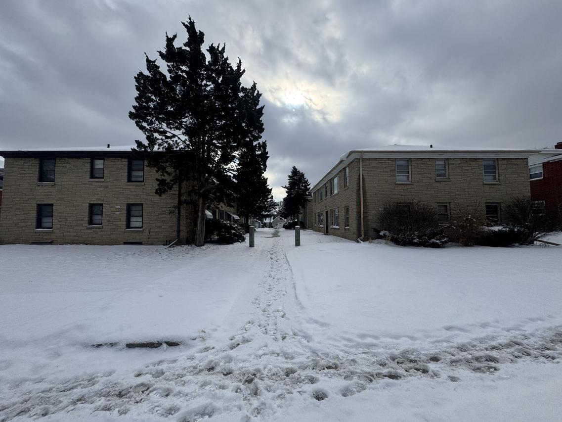 6701 W Bluemound Rd #A-D, Wauwatosa, WI 53213