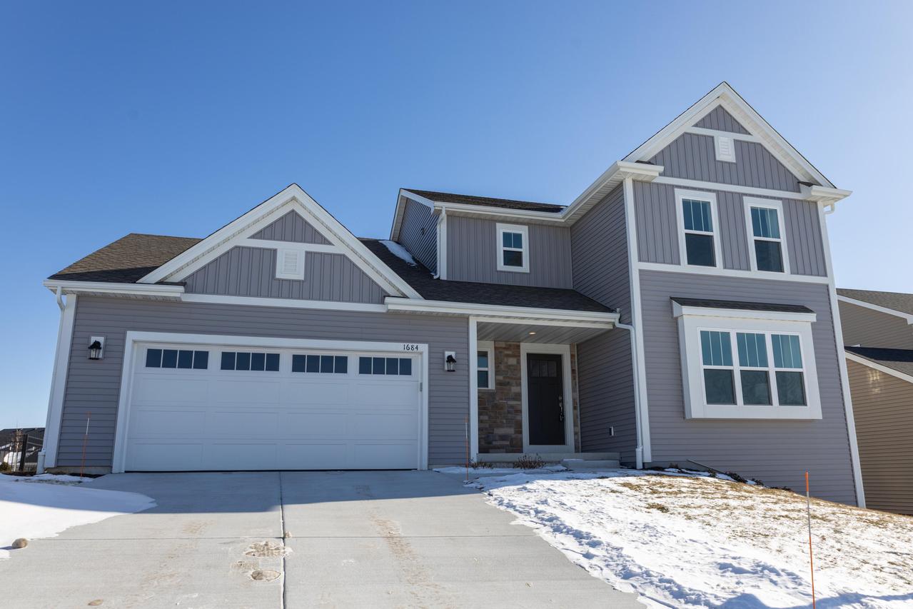 1684 Misty Ridge, Port Washington, WI 53024