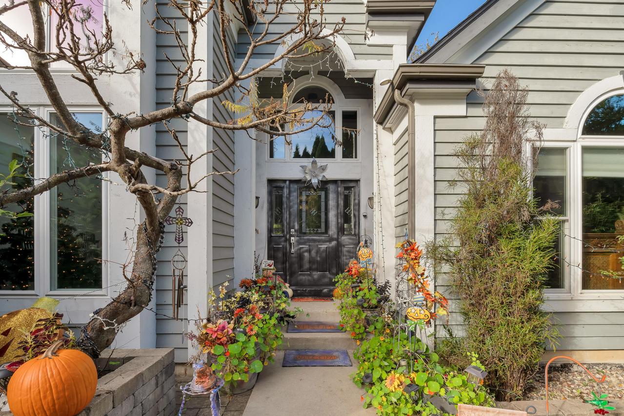 370 Smythe Dr, Williams Bay, WI 53191