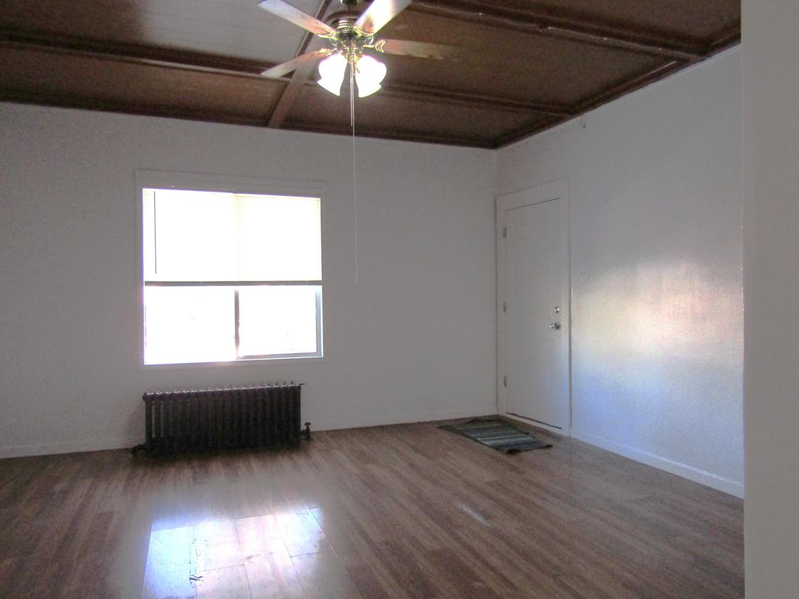 2119 S 14th St, Milwaukee, WI 53215