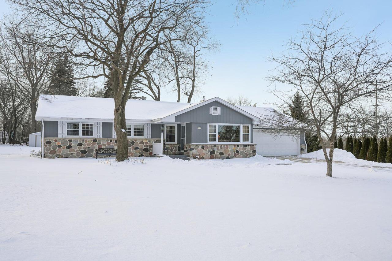 4785 Meadow View, Brookfield, WI 53005