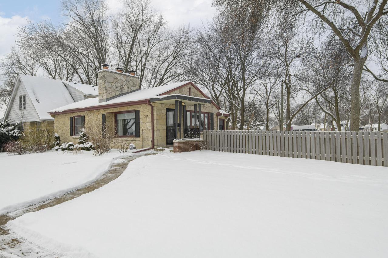3171 N 89th St, Milwaukee, WI 53222
