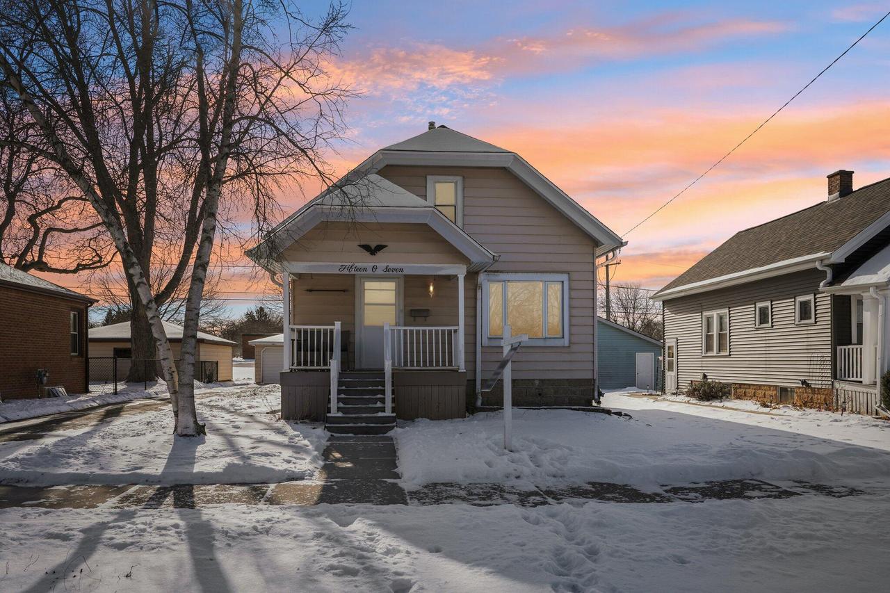 1507 Marquette Ave, South Milwaukee, WI 53172