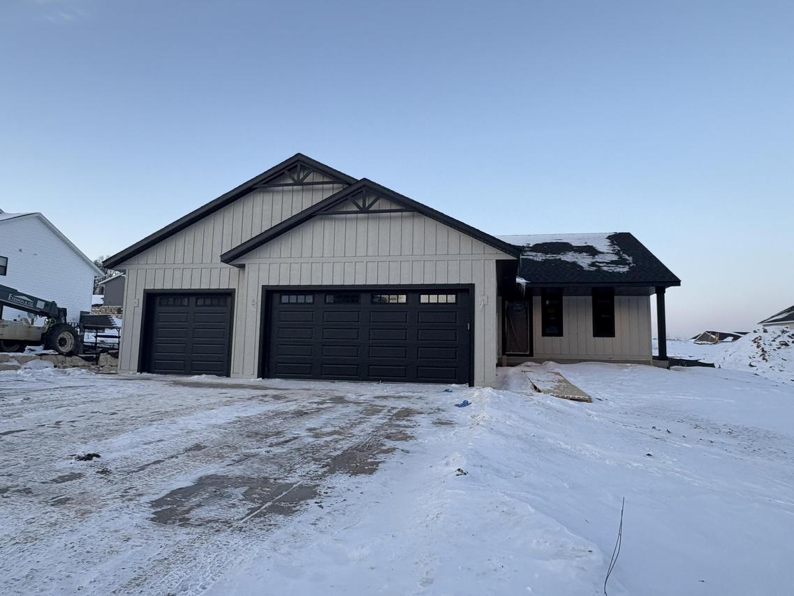 255 Heinig Way, Holmen, WI 54636