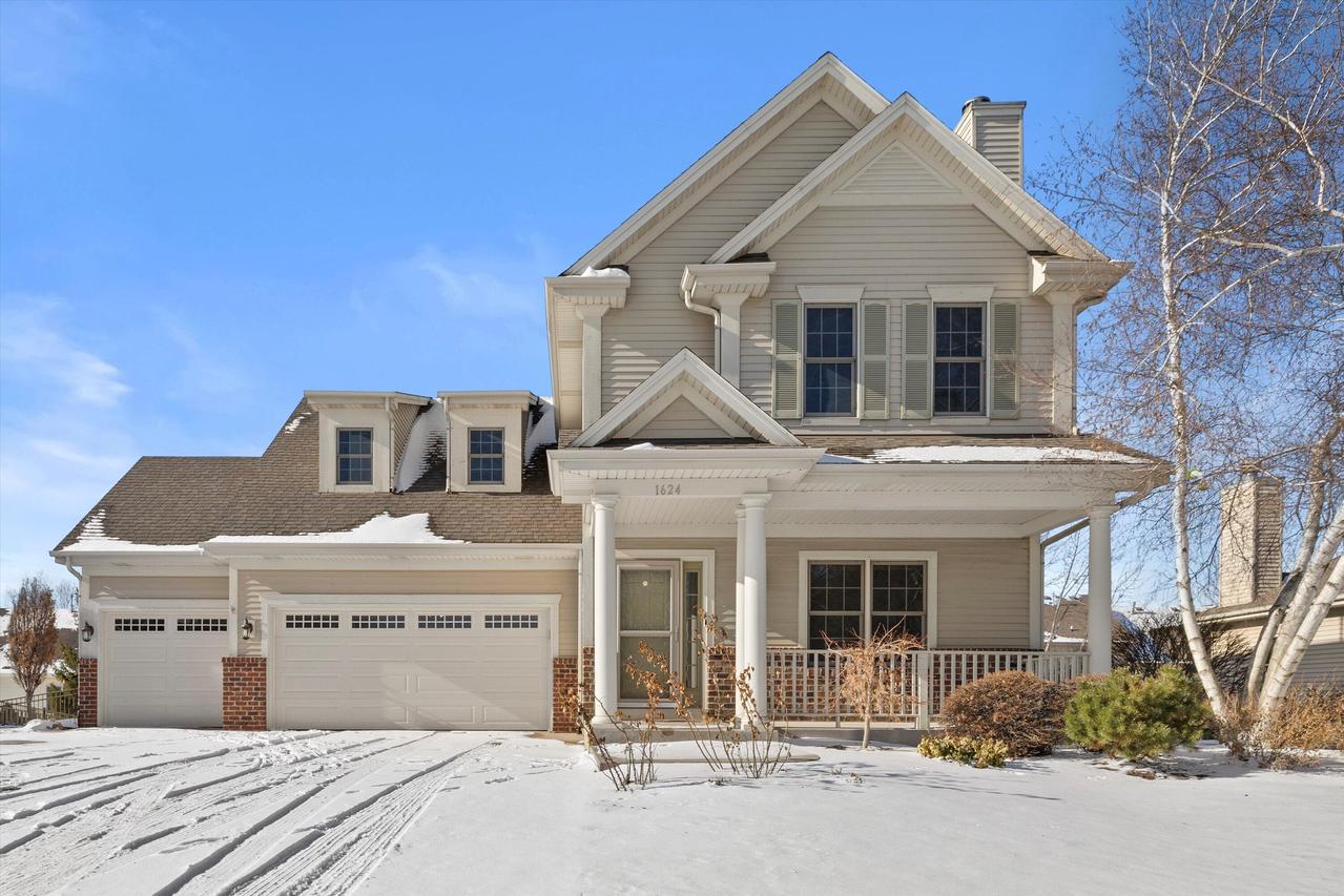 1624 Rolling Green, Mount Pleasant, WI 53406