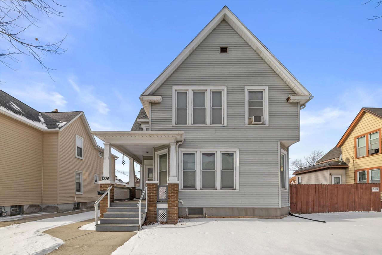 1226 Blake Ave, Racine, WI 53404