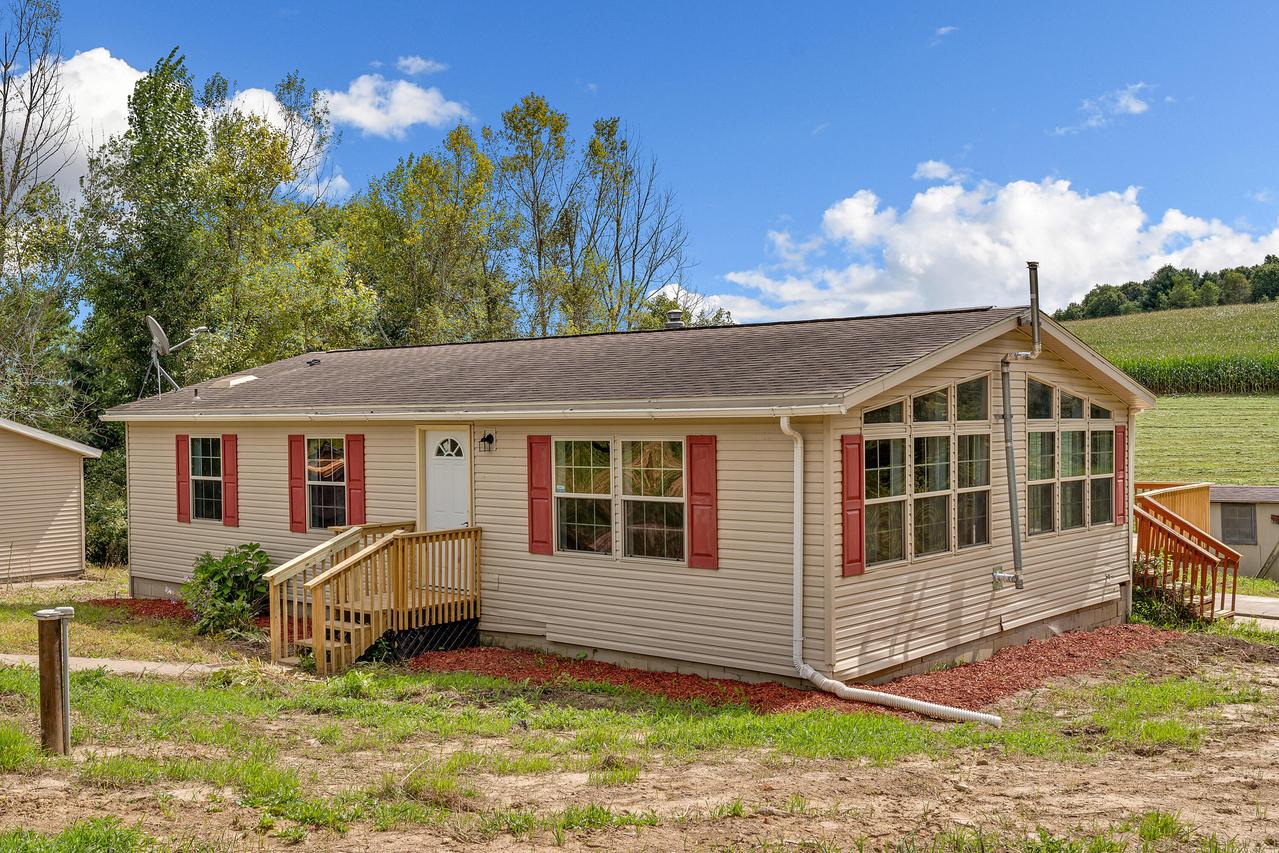 W20479 Brenegan Ln, Gale, WI 54630