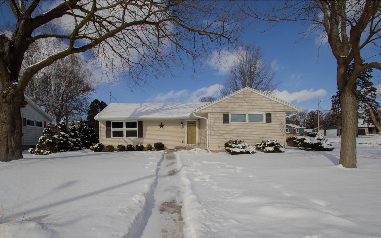 26 Park View, Watertown, WI 53094