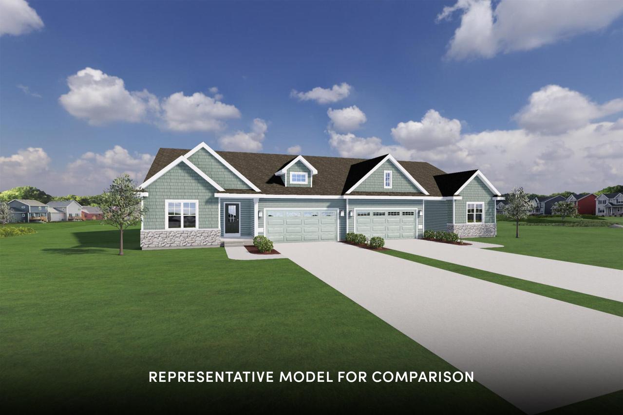 1001 Elderberry Rd, Oconomowoc, WI 53066