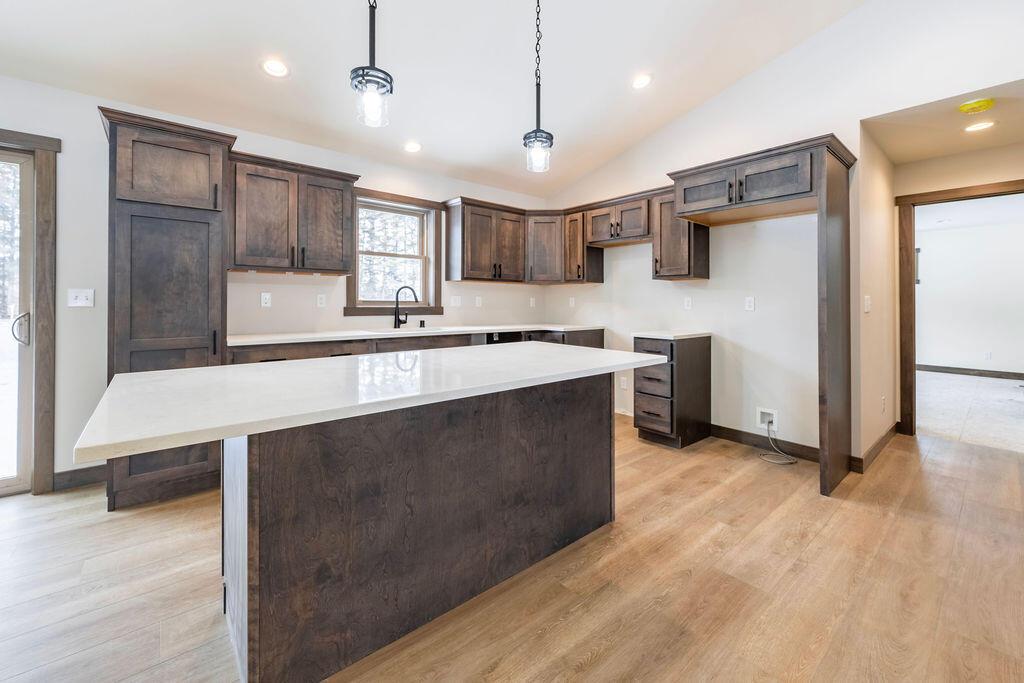 1827 Golden Gate Way, Holmen, WI 54636