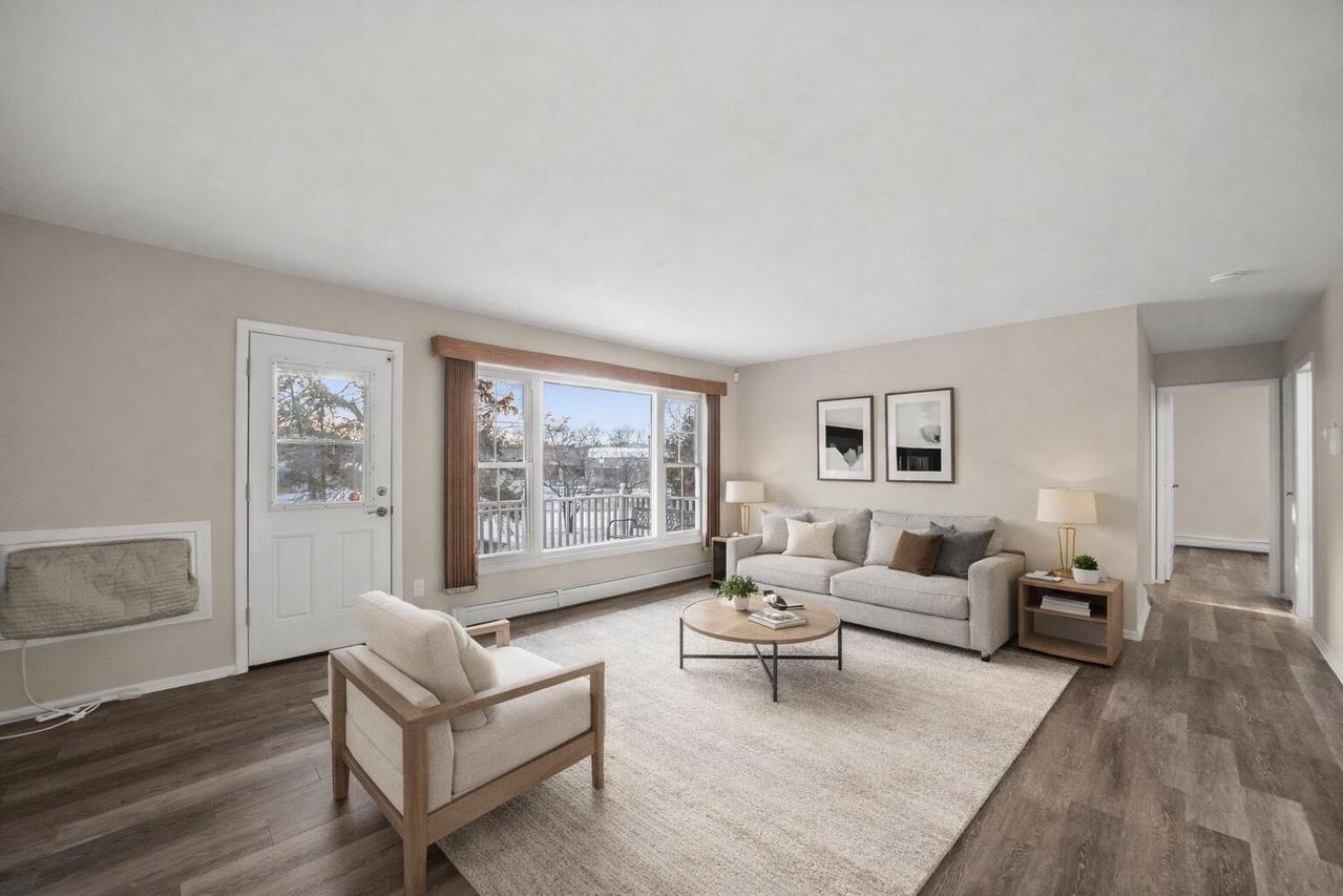 502 Laurel Lake #5, Thiensville, WI 53092