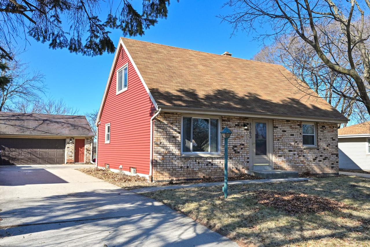 8363 N Ann St, Milwaukee, WI 53224