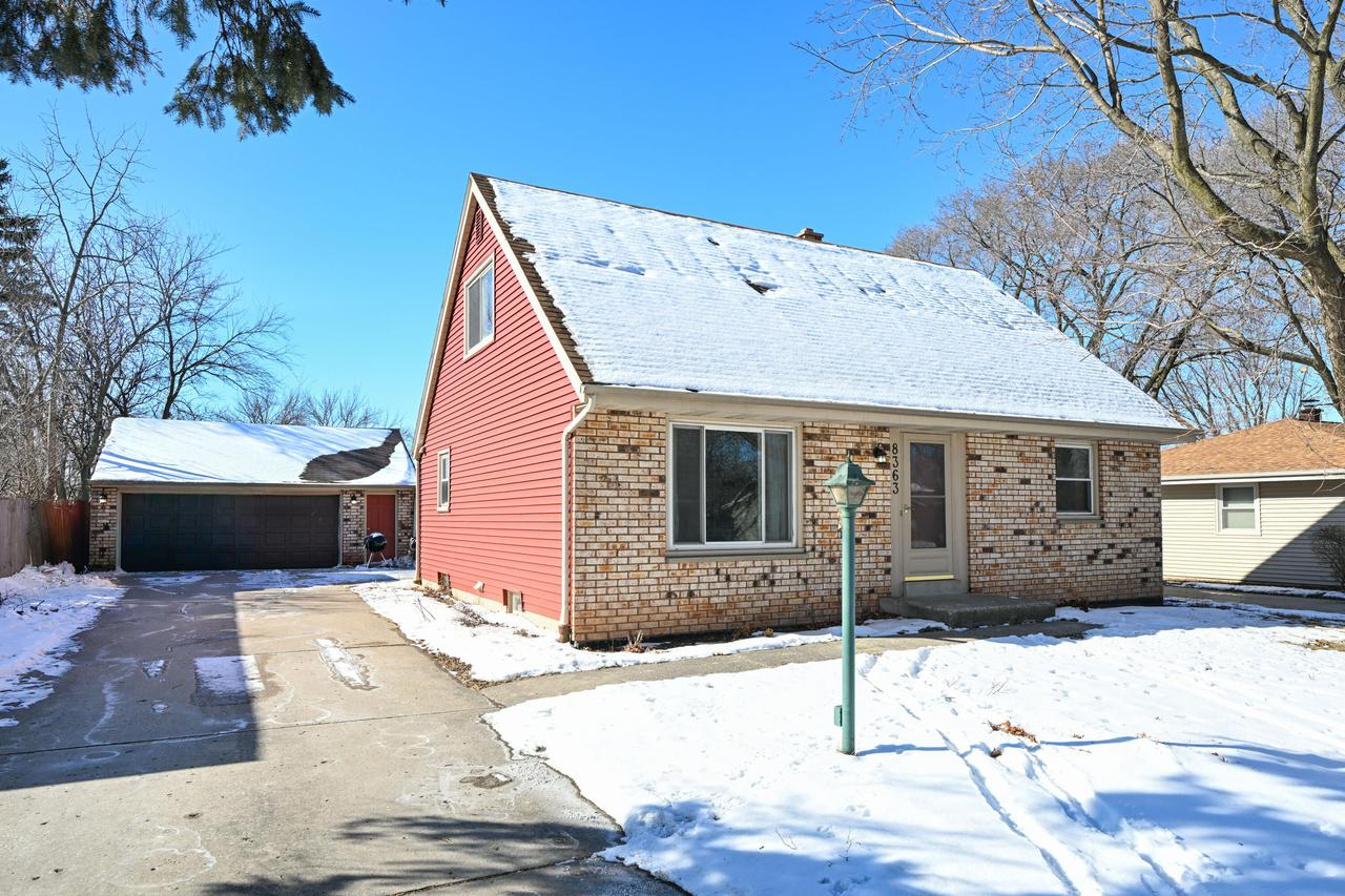 8363 N Ann St, Milwaukee, WI 53224