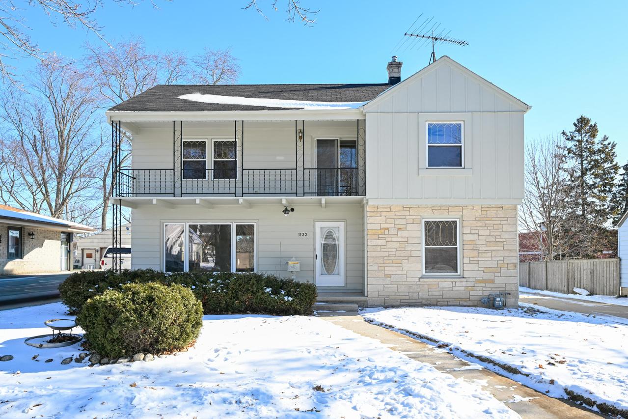 1132 11th Ave, Grafton, WI 53024