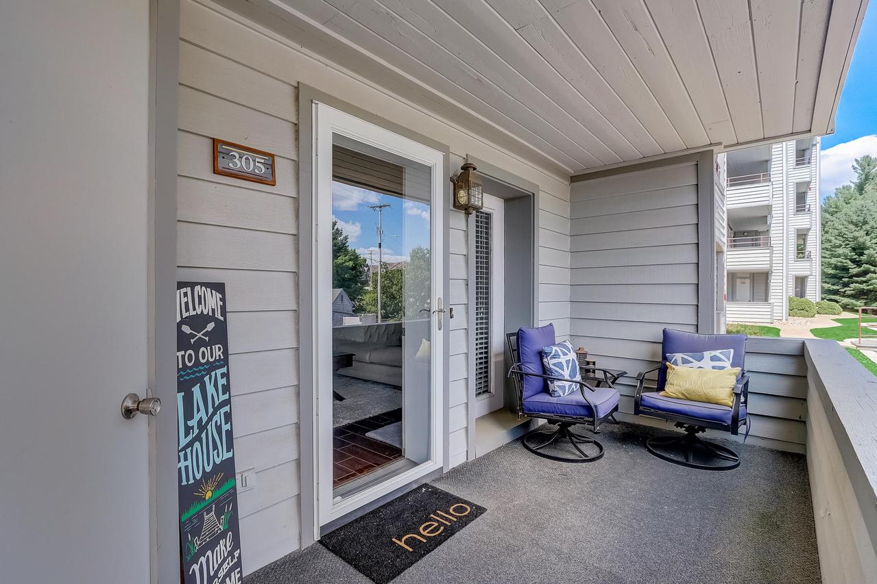 530 E Hiawatha Dr #305, Lake Delton, WI 53965