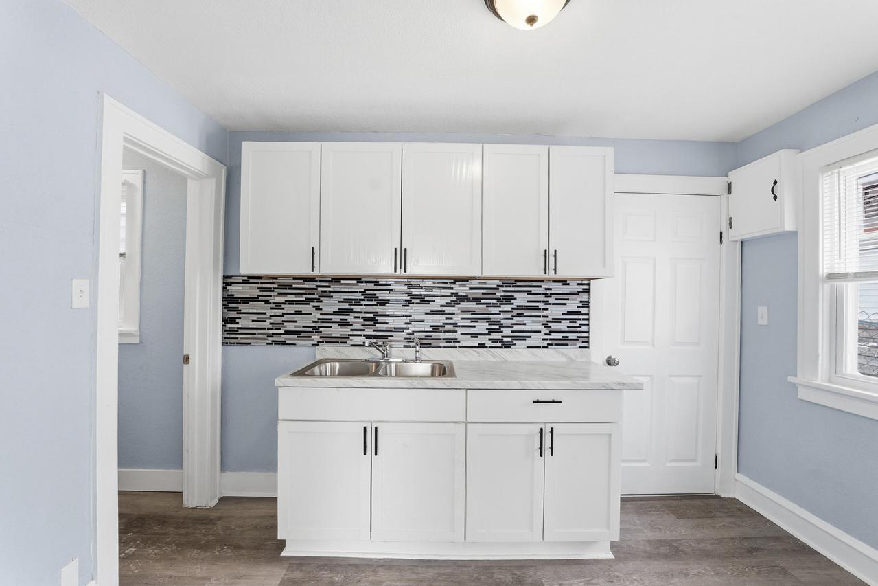 5257 N 34th St, Milwaukee, WI 53209