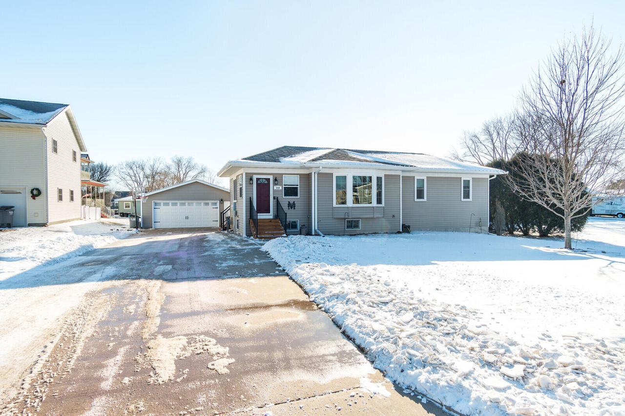 318 Gaarder Rd., Holmen, WI 54636