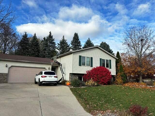 1105 Mc Coy Park, Fort Atkinson, WI 53538