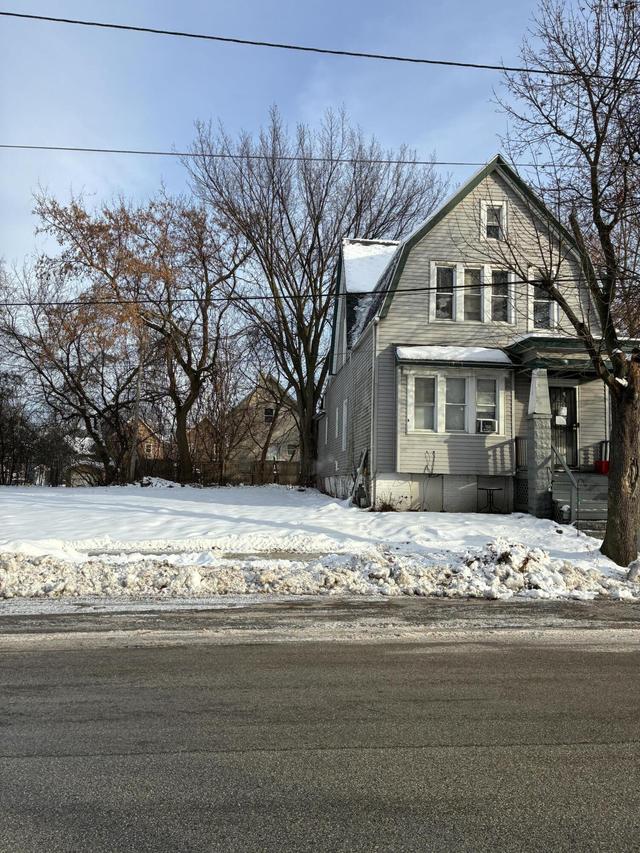 2814 N 12th St, Milwaukee, WI 53206