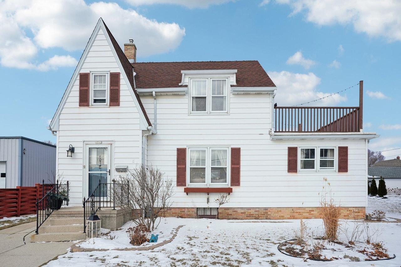 1712 Saemann Ave, Sheboygan, WI 53081