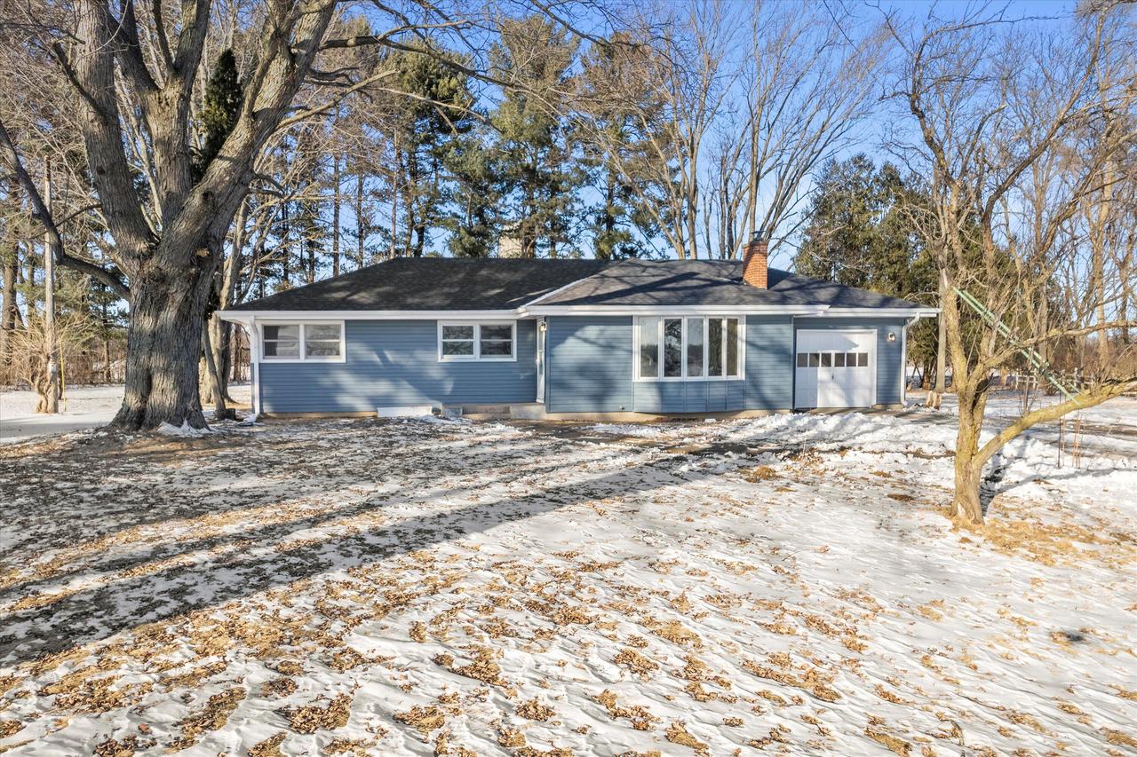 34302 Loland Dr., Waterford, WI 53185