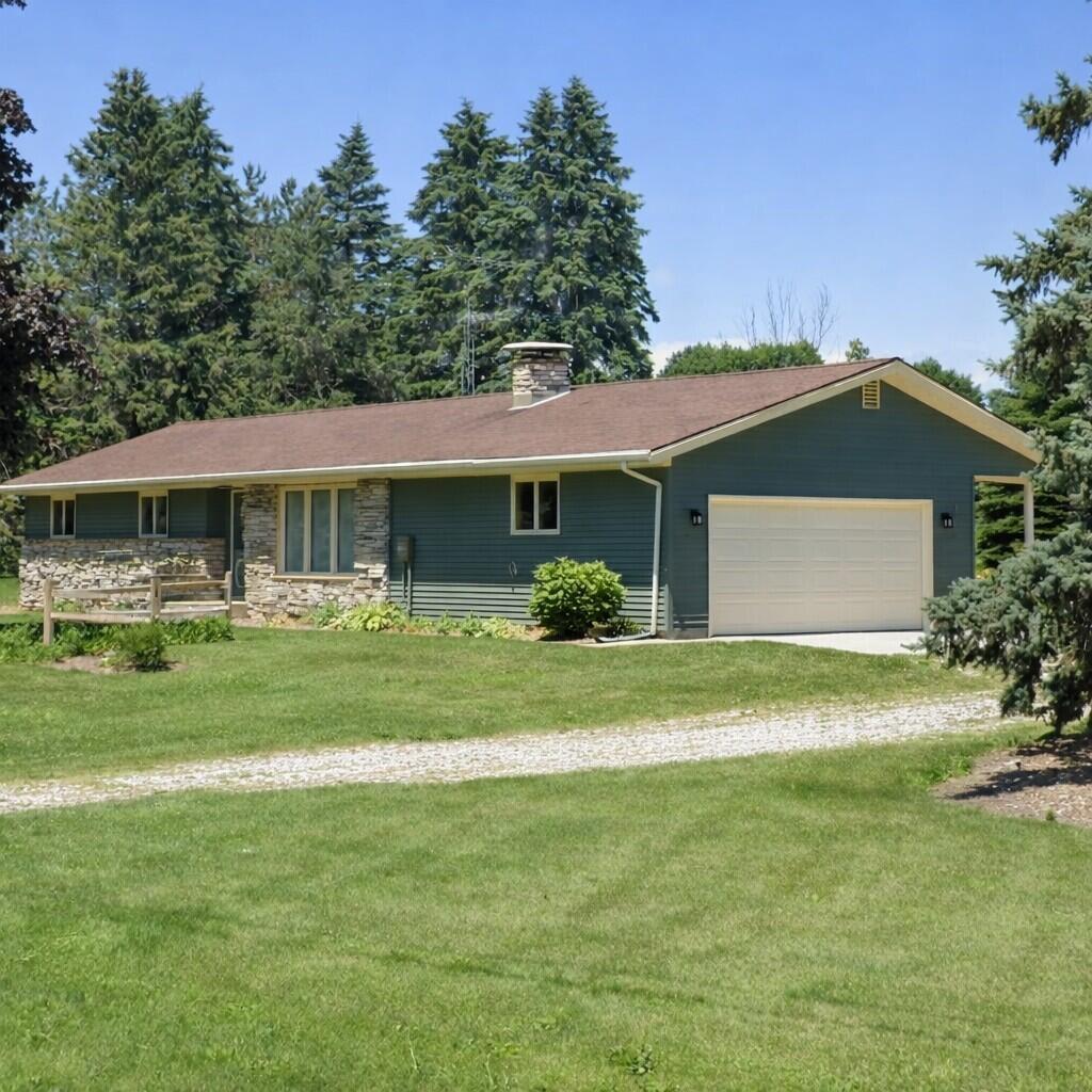 W2276 Ourtown Rd, Lima, WI 53085