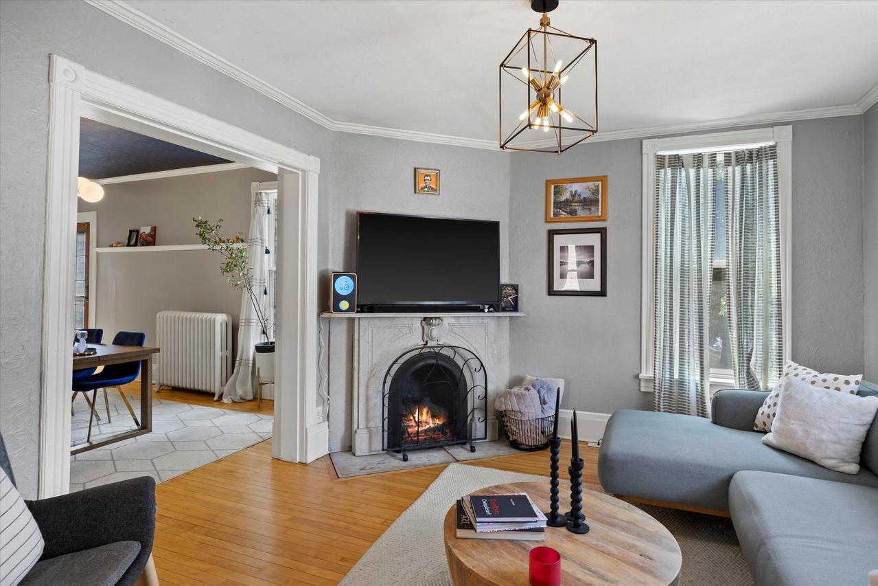 3146 S Kinnickinnic Ave, Milwaukee, WI 53207