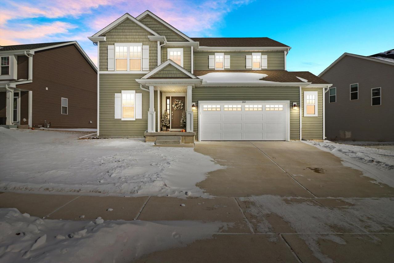 312 Big Bend, Hartford, WI 53027