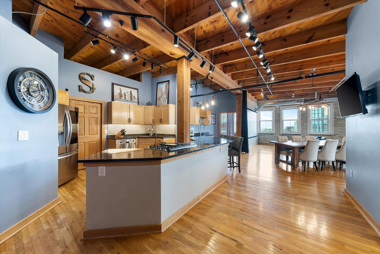 413 N 2nd St #620, Milwaukee, WI 53203