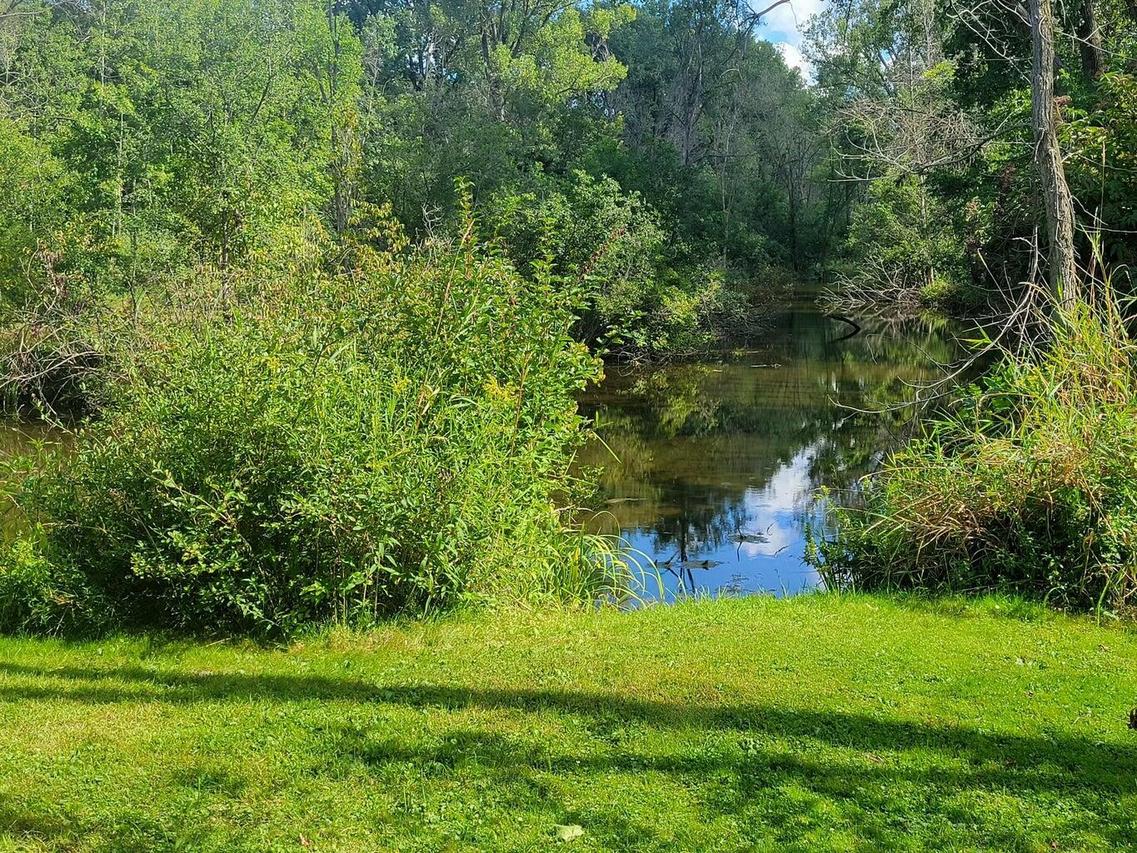 N6282 N River Heights, Plymouth, WI 53073